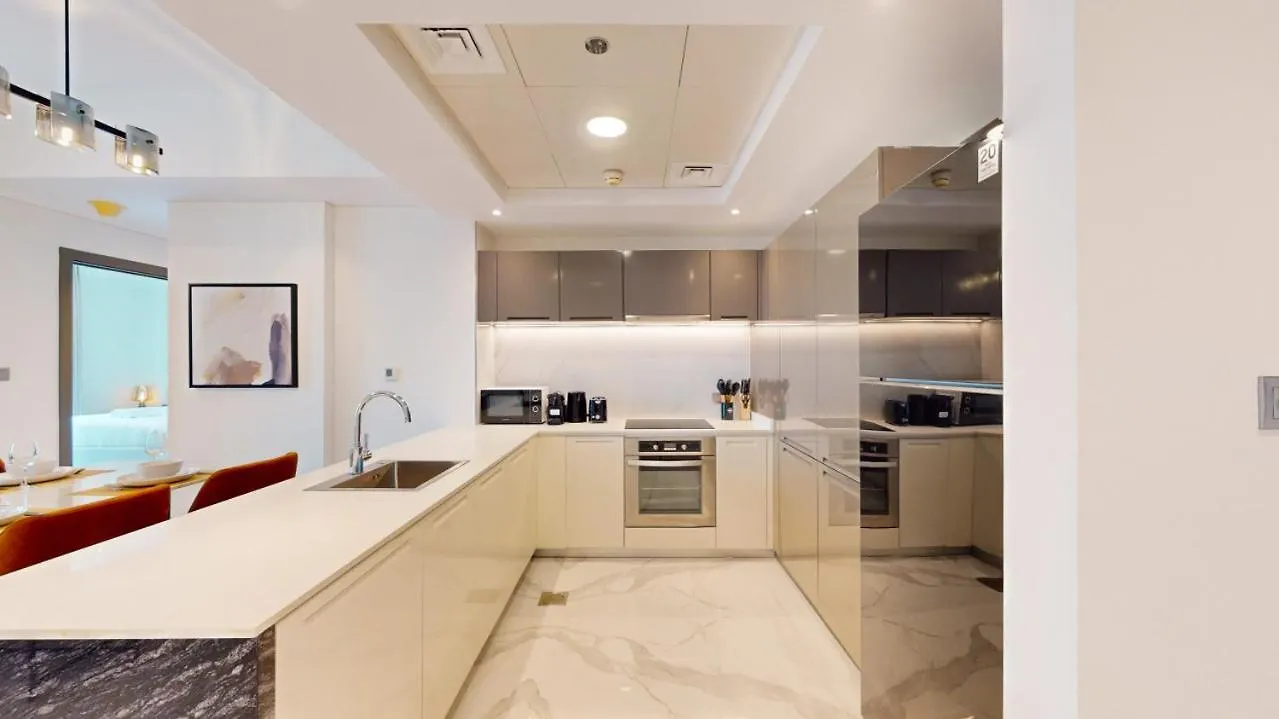 Clarens Tower 2 - Modern One Bedroom In Downtown Dubai Apartment